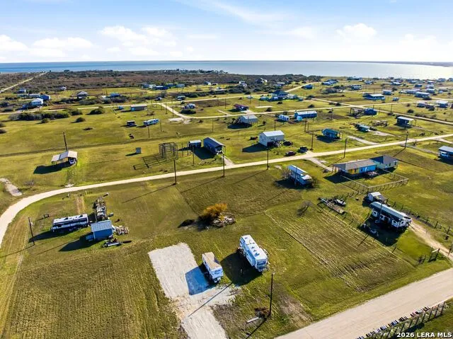 39 Kingfish Lane Palacios, TX 77465