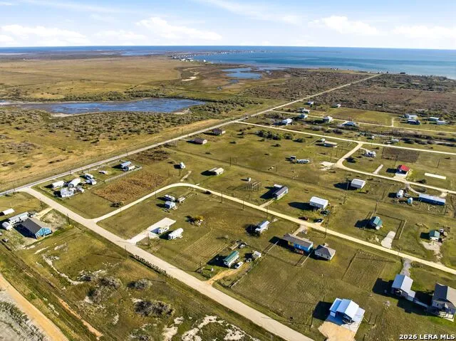 39 Kingfish Lane Palacios, TX 77465
