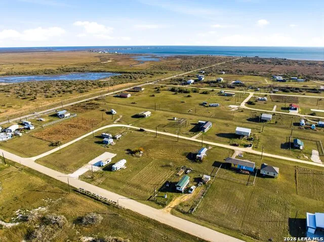 39 Kingfish Lane Palacios, TX 77465