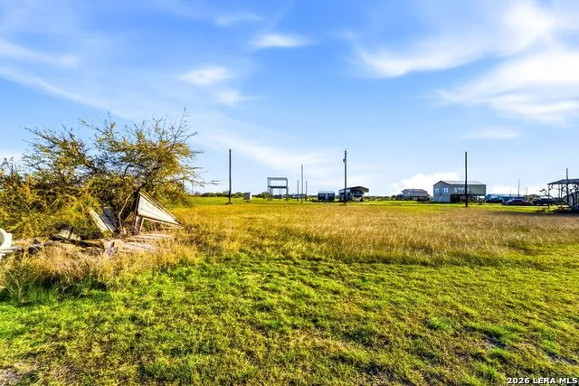 39 Kingfish Lane Palacios, TX 77465