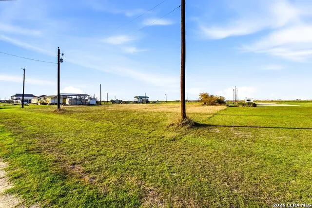39 Kingfish Lane Palacios, TX 77465