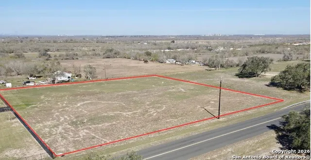 TBD,LOT 7 Priest Rd Elmendorf, TX 78112