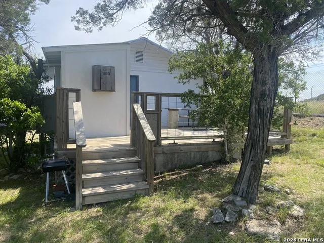 560 MOUNTAIN DR Unit 29 Lakehills, TX 78063