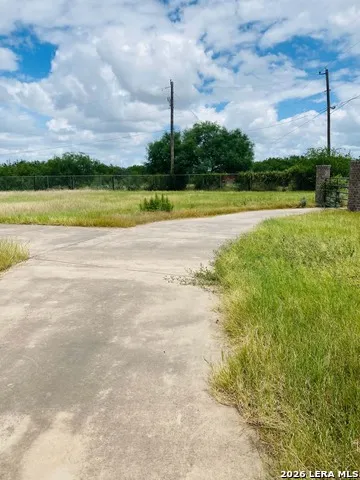651 RIVERSIDE DR Eagle Pass, TX 78852