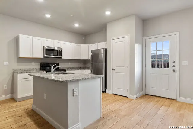 7314 SAVANNAH BRKS Live Oak, TX 78233