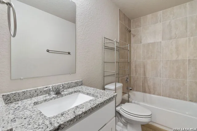 7314 SAVANNAH BRKS Live Oak, TX 78233
