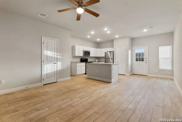 7314 SAVANNAH BRKS Live Oak, TX 78233