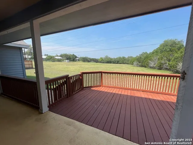 1835 WHITE TAIL LN Bandera, TX 78003