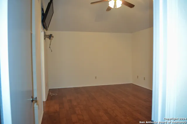 7501 FOREST ECHO Live Oak, TX 78233