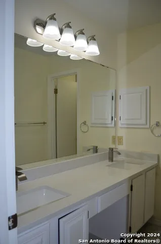 7501 FOREST ECHO Live Oak, TX 78233