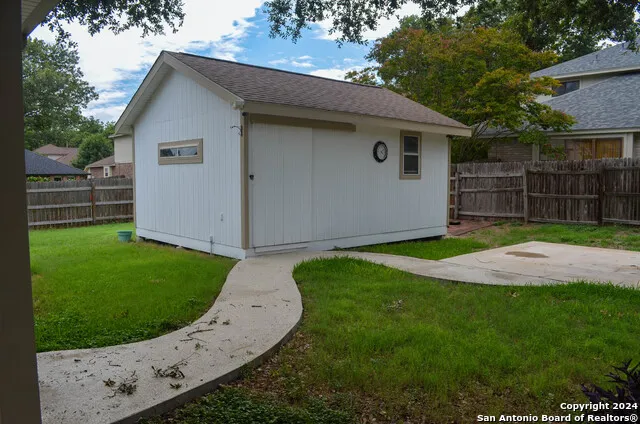 7501 FOREST ECHO Live Oak, TX 78233