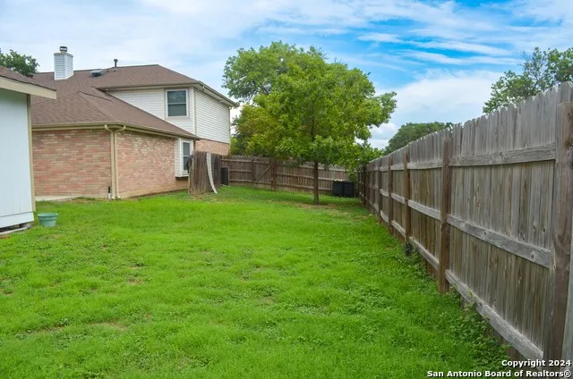 7501 FOREST ECHO Live Oak, TX 78233