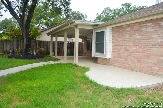 7501 FOREST ECHO Live Oak, TX 78233