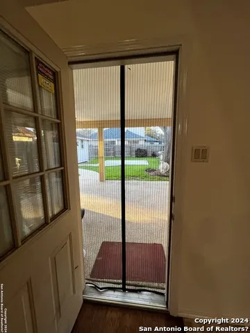 7501 FOREST ECHO Live Oak, TX 78233