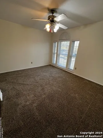 7501 FOREST ECHO Live Oak, TX 78233