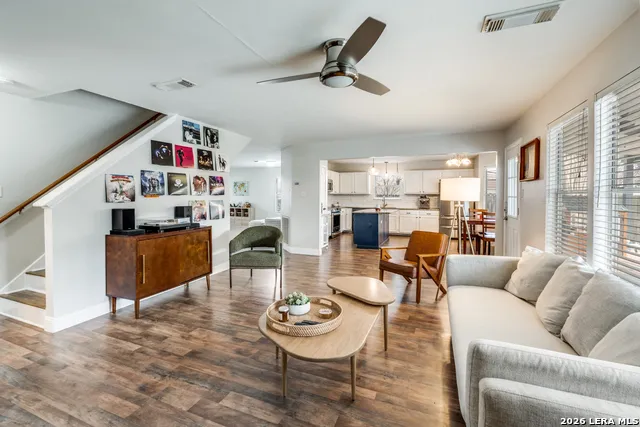 1017 Silvertree Schertz, TX 78154