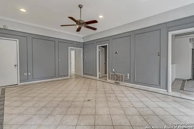 112 CLOVERLEAF AVE Alamo Heights, TX 78209