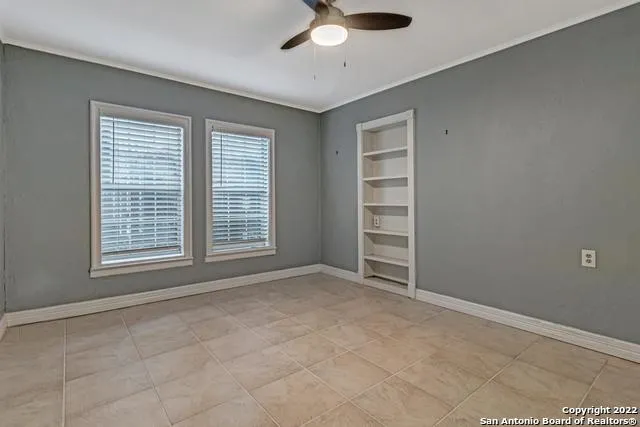 112 CLOVERLEAF AVE Alamo Heights, TX 78209