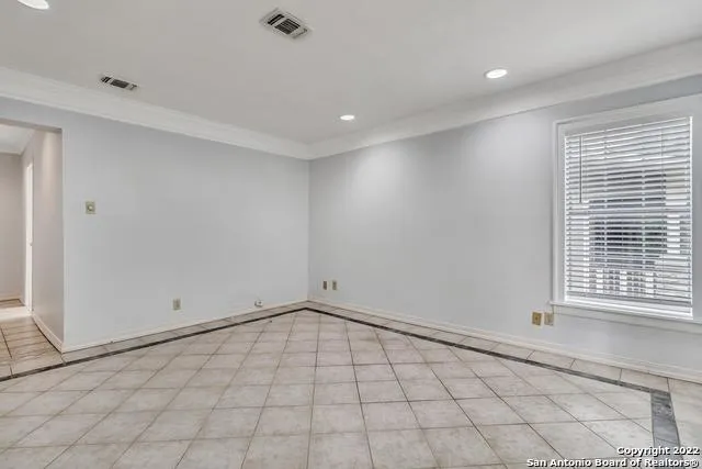 112 CLOVERLEAF AVE Alamo Heights, TX 78209