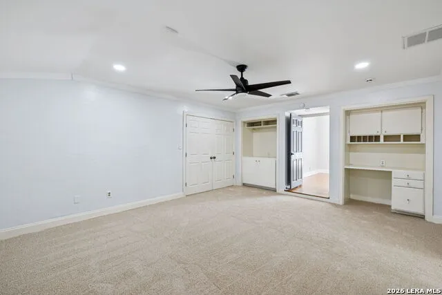 102 NACOGDOCHES RD Alamo Heights, TX 78209