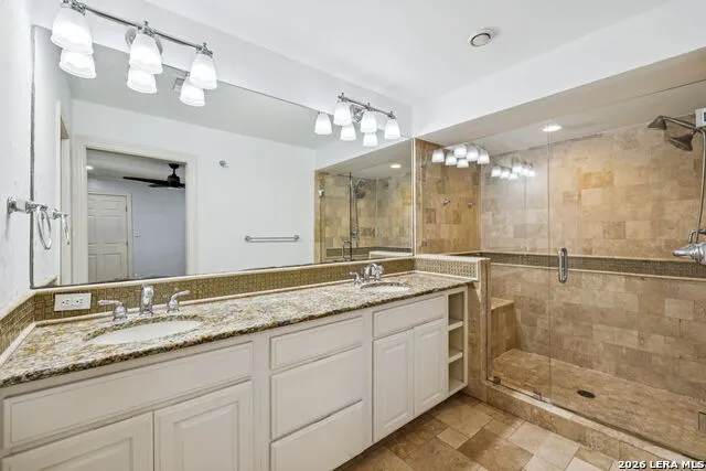 102 NACOGDOCHES RD Alamo Heights, TX 78209
