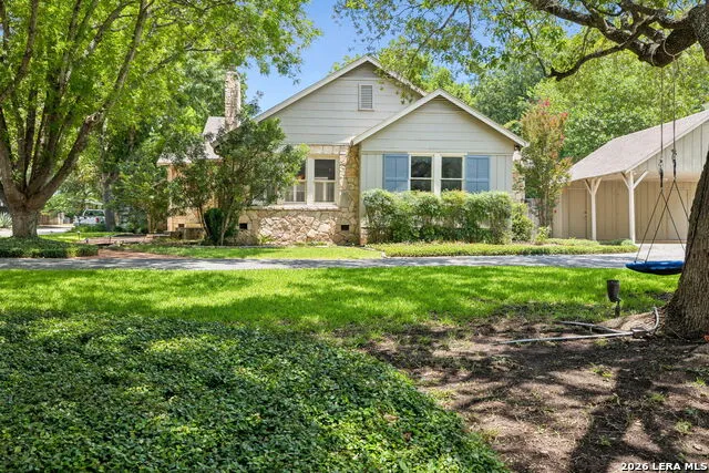 102 NACOGDOCHES RD Alamo Heights, TX 78209