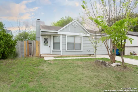 6339 VILLAGE CLB