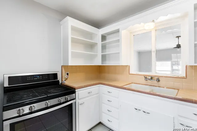 210 Dryden San Antonio, TX 78213