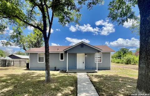 1142 W VILLARET BLVD