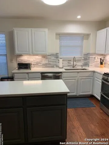 8763 PARK OLYMPIA Universal City, TX 78148