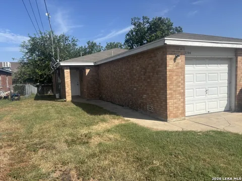 12202 Maverick Bluff
