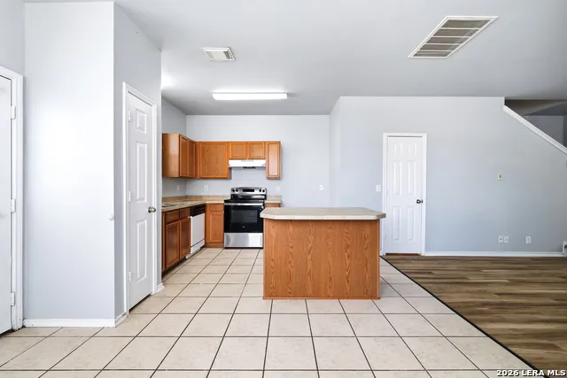 10302 LATELEAF OAK San Antonio, TX 78223