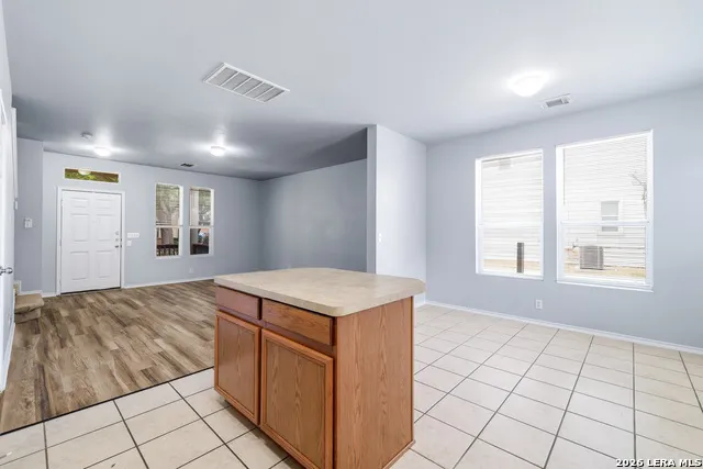 10302 LATELEAF OAK San Antonio, TX 78223