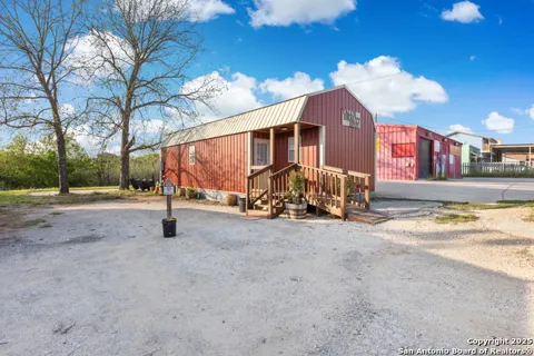 1835 State Highway 132