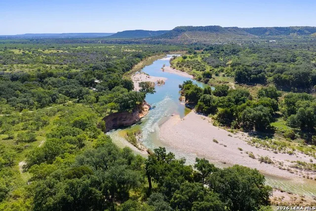 1801 KC 313 Junction, TX 76849