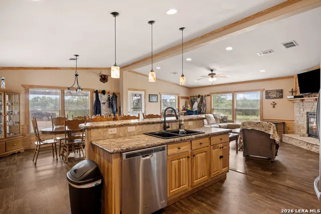1801 KC 313 Junction, TX 76849