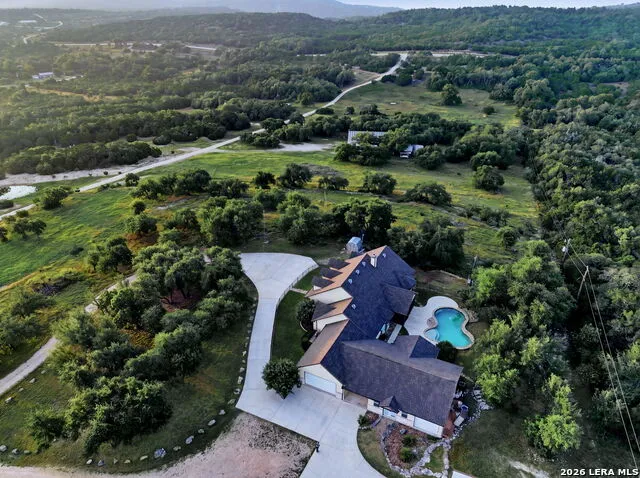271 ROLLIN N RANCH RD Blanco, TX 78606