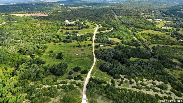 271 ROLLIN N RANCH RD Blanco, TX 78606