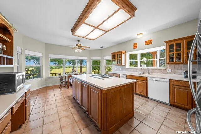 3841 W US HIGHWAY 290 Fredericksburg, TX 78624
