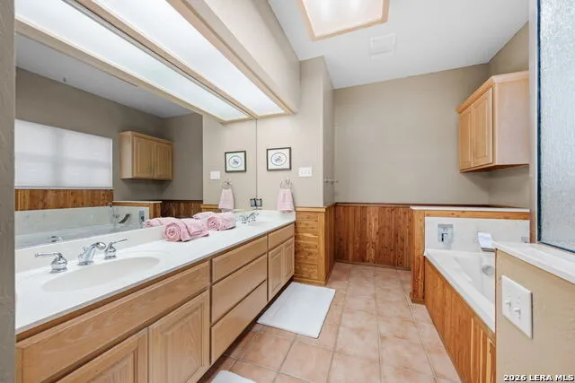 3841 W US HIGHWAY 290 Fredericksburg, TX 78624