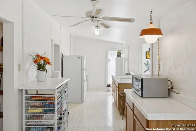 1078 FM 480 Center Point, TX 78010