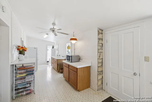 1078 FM 480 Center Point, TX 78010
