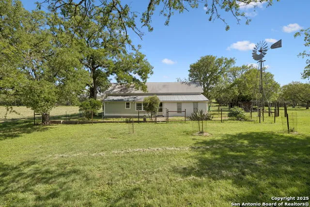 1078 FM 480 Center Point, TX 78010