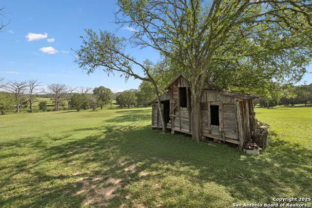 1078 FM 480 Center Point, TX 78010