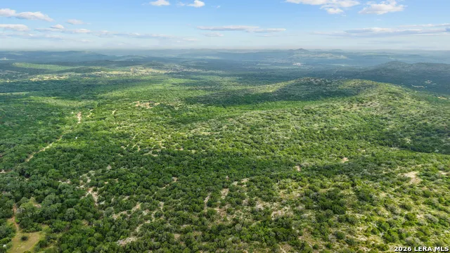 1014 N-Bar Ranch Rd Brackettville, TX 78832