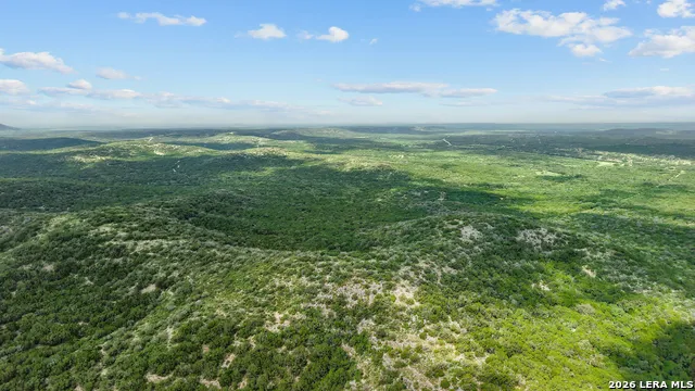 1014 N-Bar Ranch Rd Brackettville, TX 78832