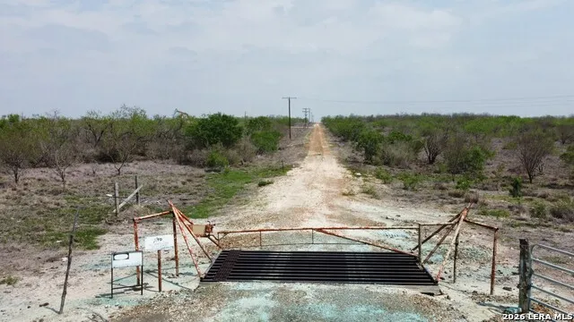 306 Cr 305 Tilden, TX 78072