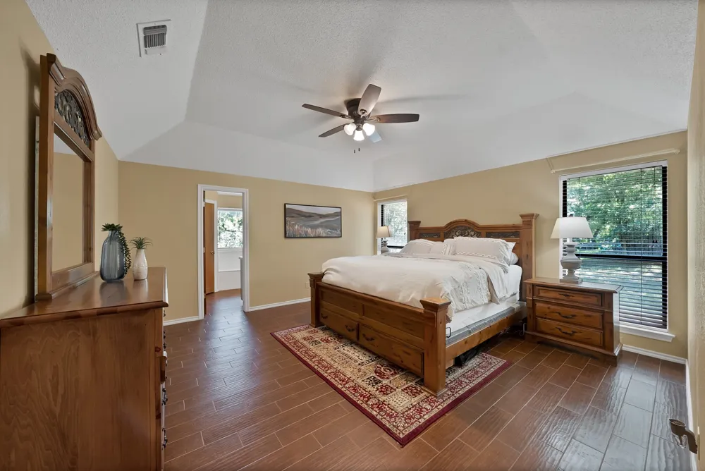 113 Cottonwood Court Hudson Oaks, TX 76087
