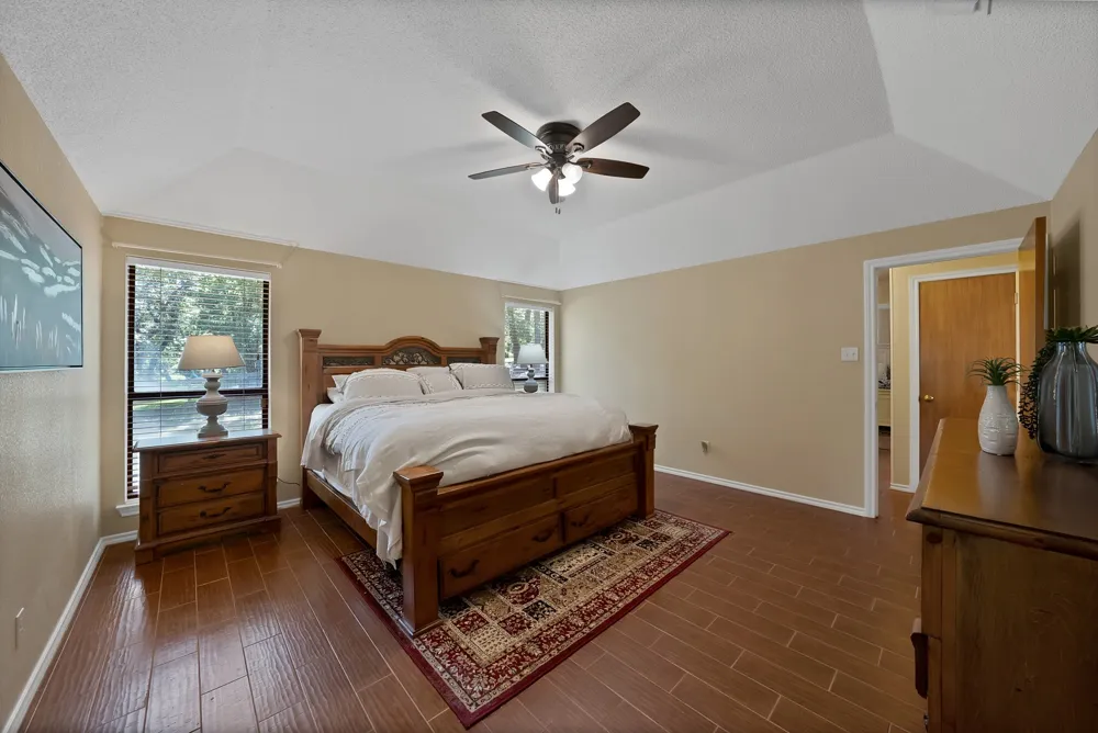 113 Cottonwood Court Hudson Oaks, TX 76087