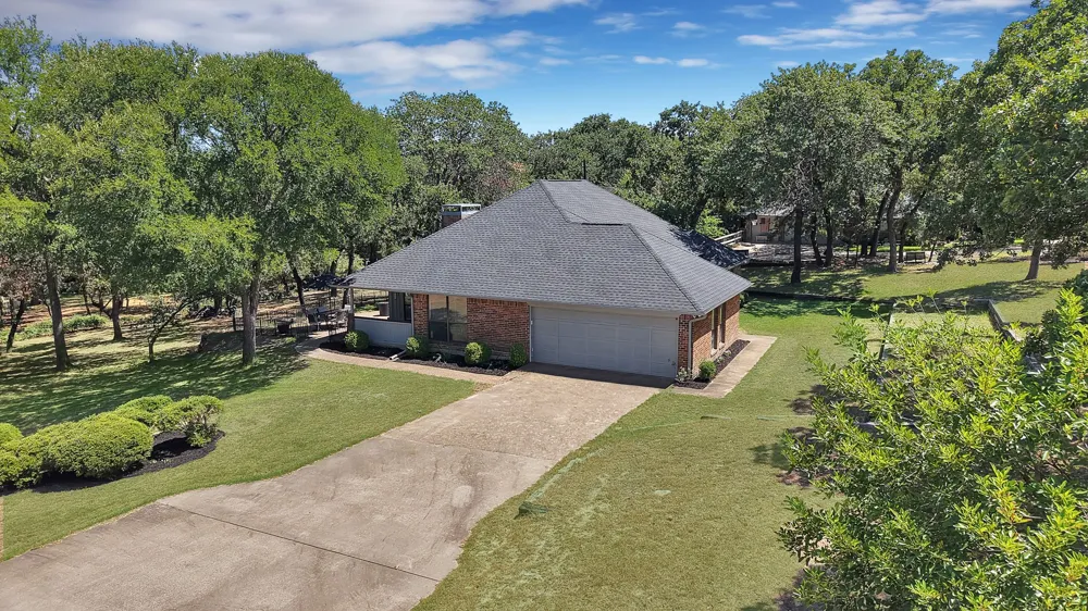 113 Cottonwood Court Hudson Oaks, TX 76087